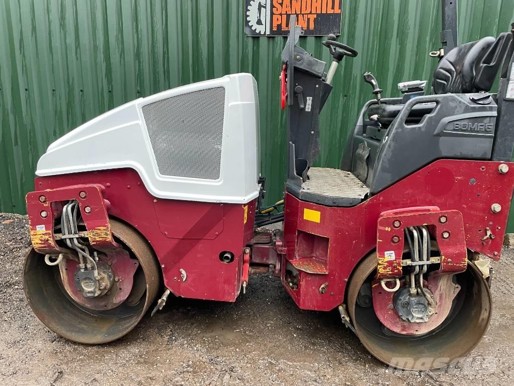 Bomag BW 120 AD-5 مداحل ثنائية الاسطوانة