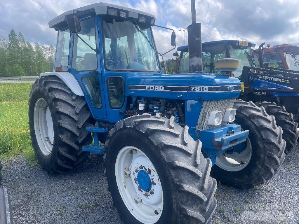 Ford 7810 II الجرارات