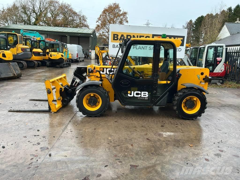 JCB 525-60 مناولات متداخلة