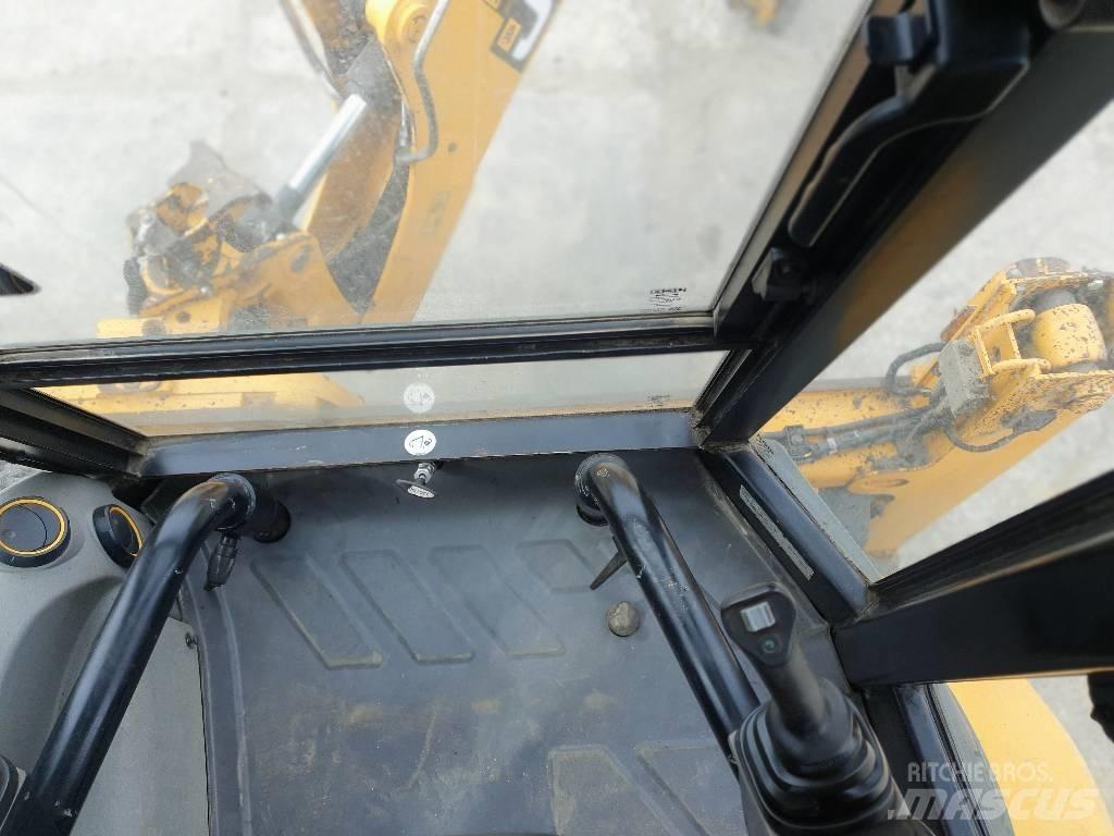 JCB 3 CX compact لوادر ذات جرافات عكسية