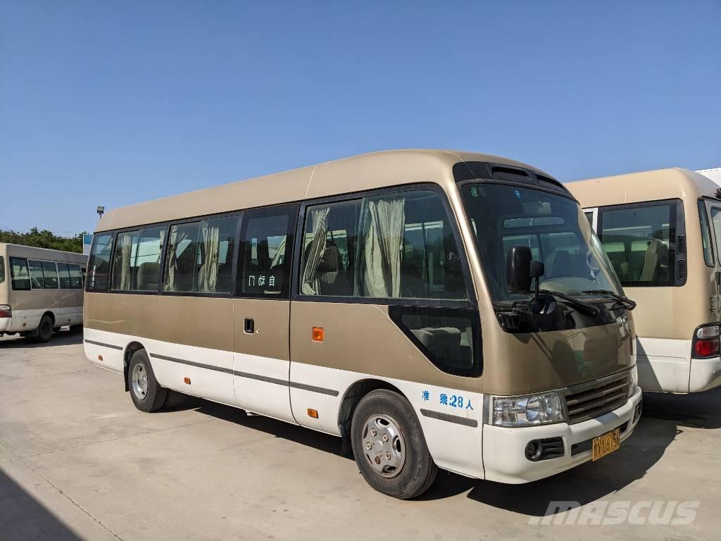 Toyota Coaster Bus حافلة صغيرة
