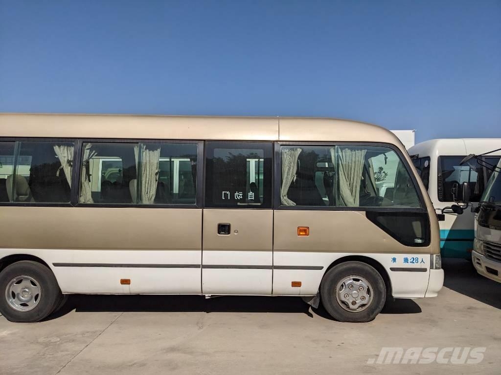 Toyota Coaster Bus حافلة صغيرة