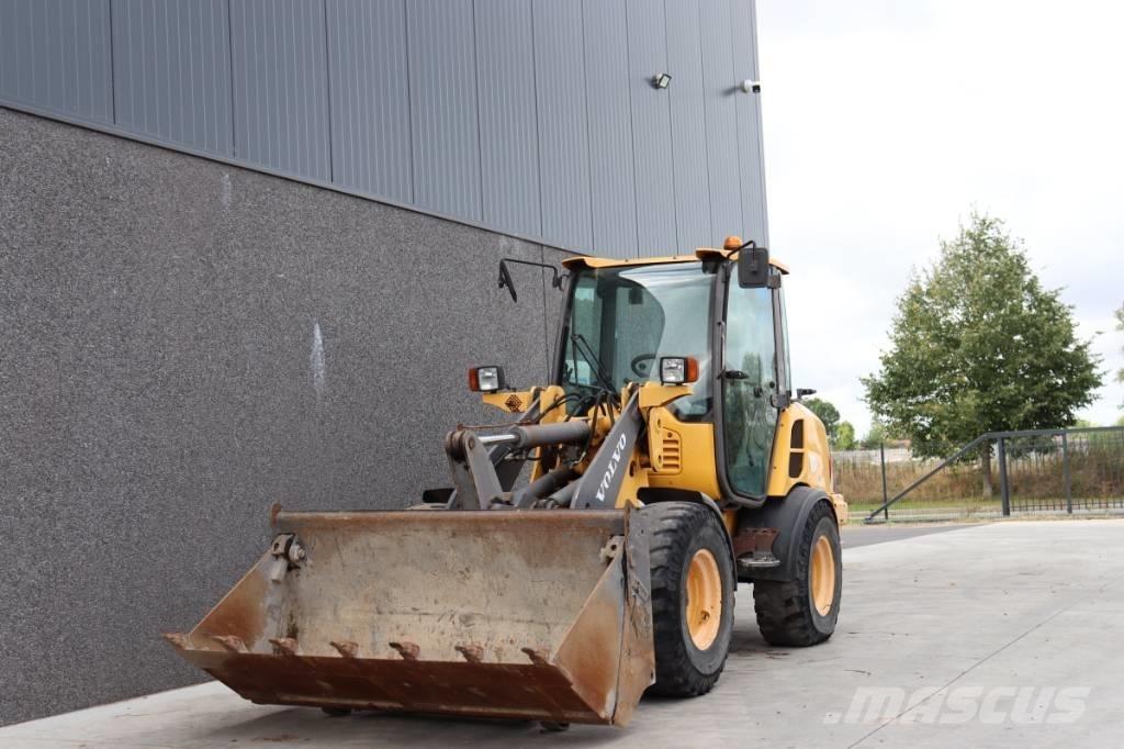 Volvo L25F-Z لوادر بعجل