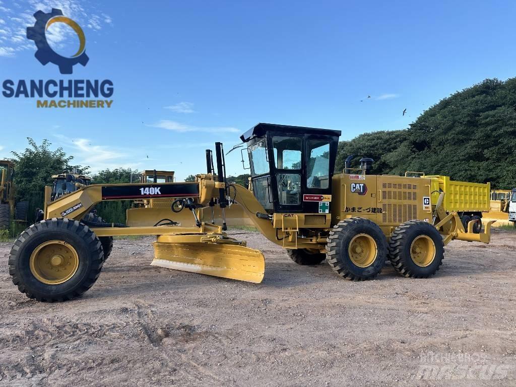 CAT 140 K معدات تمهيد الطرق