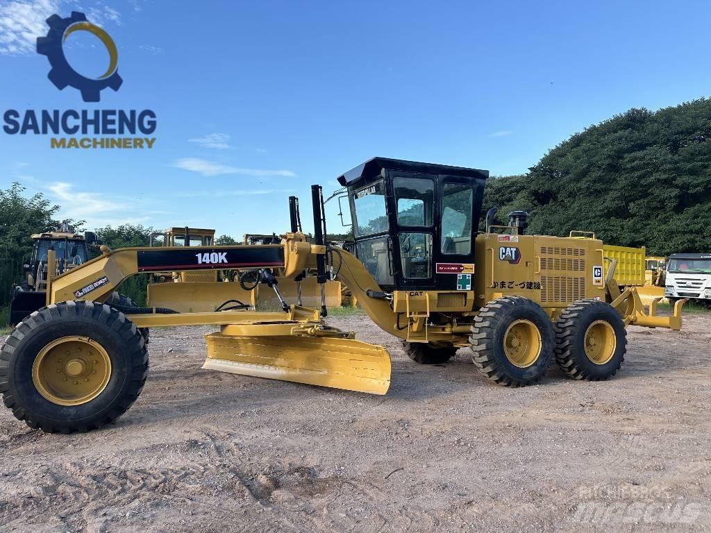CAT 140 K معدات تمهيد الطرق