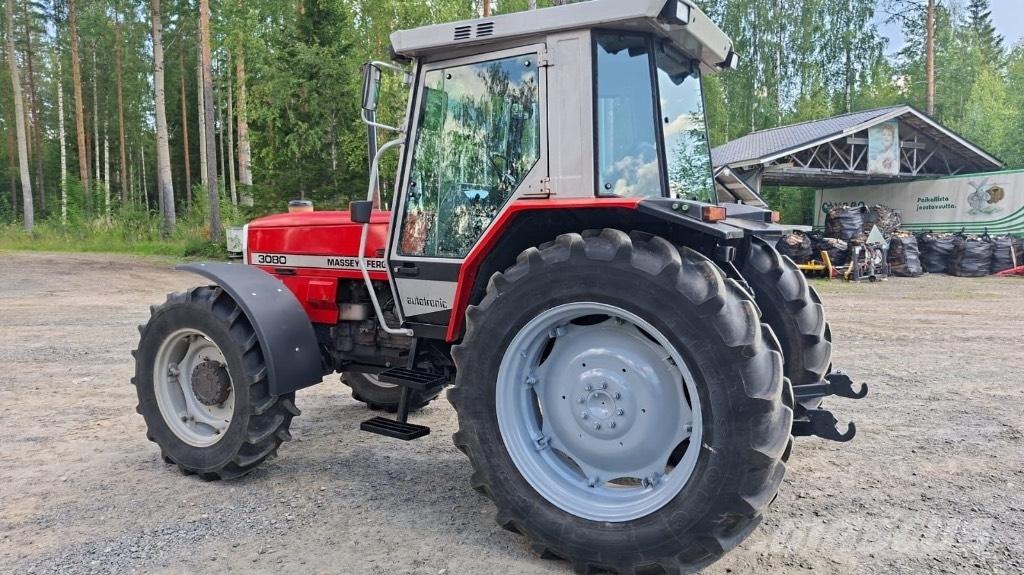 Massey Ferguson 3080 الجرارات