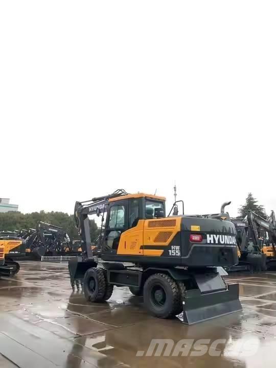 Hyundai HW 155 حفارات زحافة