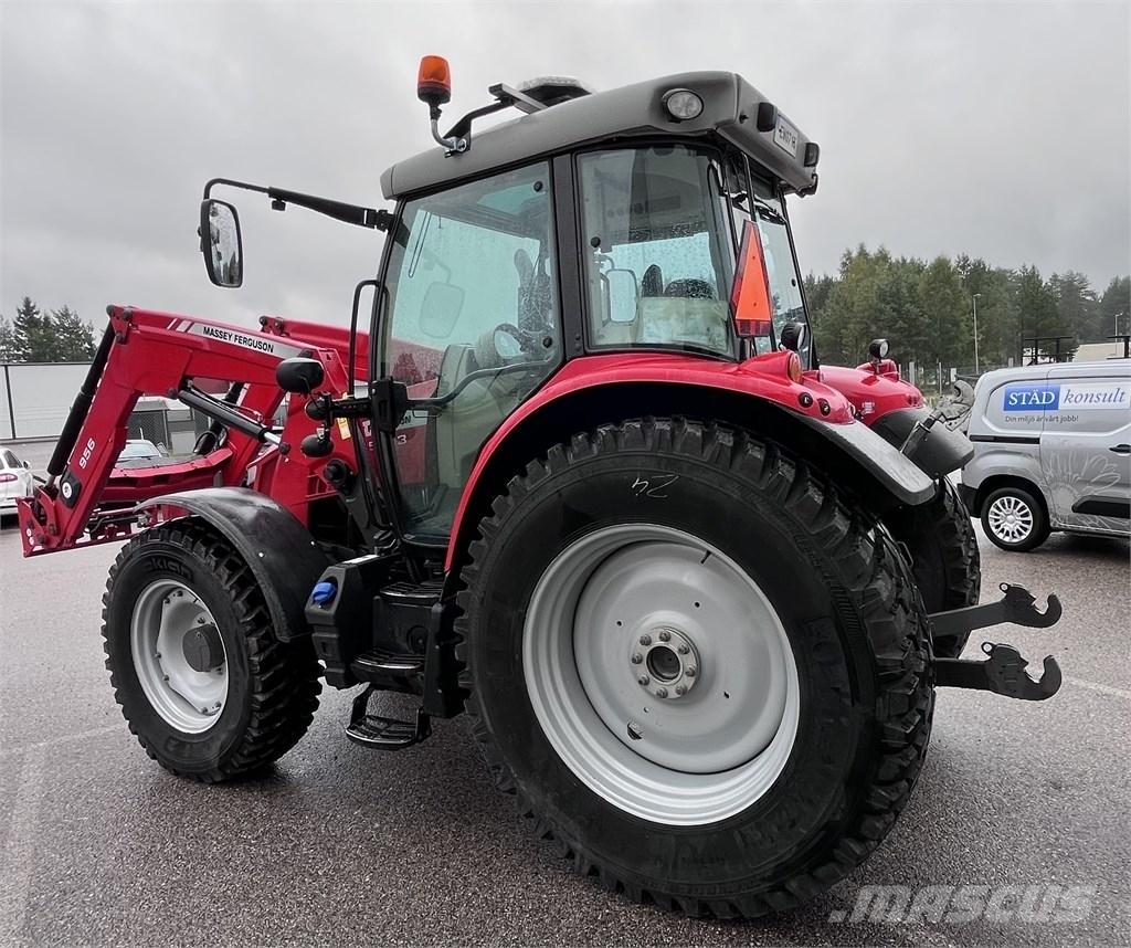 Massey Ferguson 5613 الجرارات