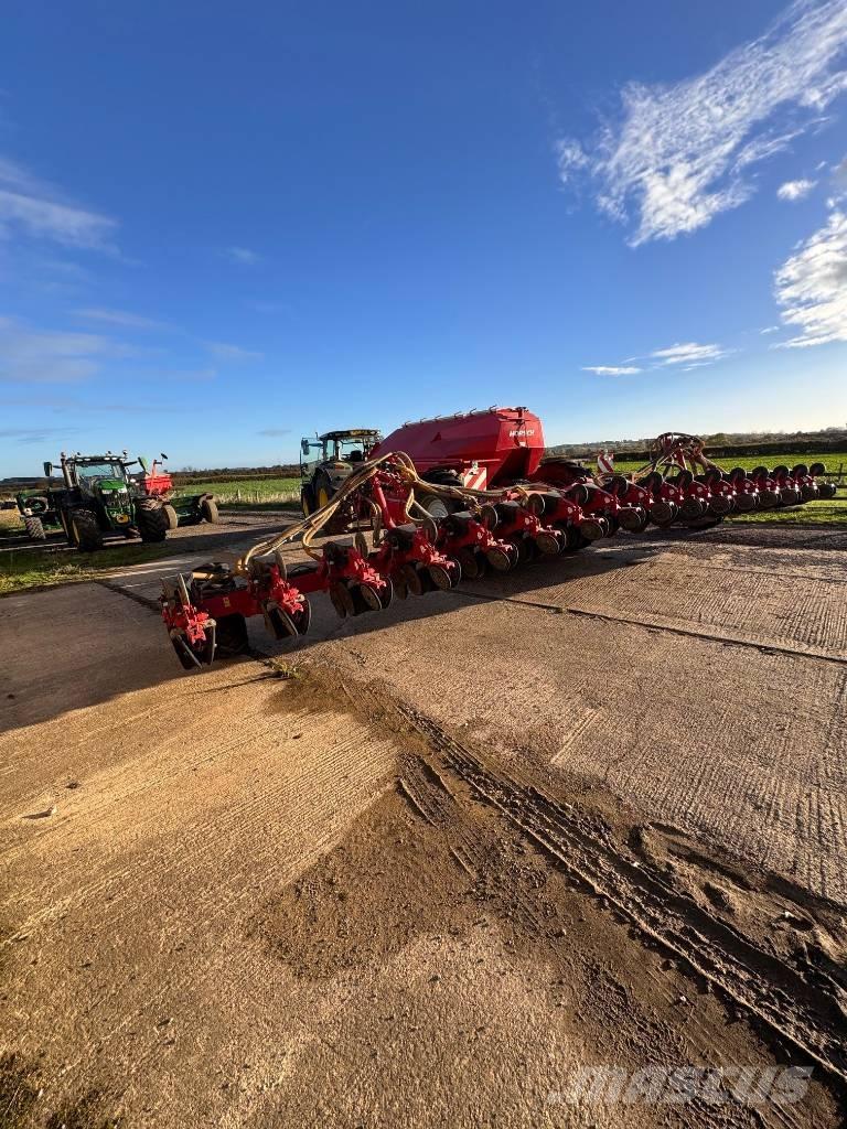 Horsch Maestro 16.75 مثاقيب