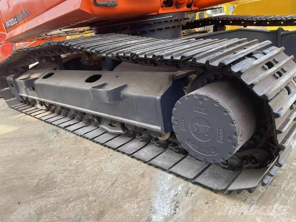 Doosan DX300LC حفارات زحافة