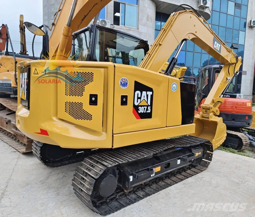 CAT 307.5 حفارات زحافة