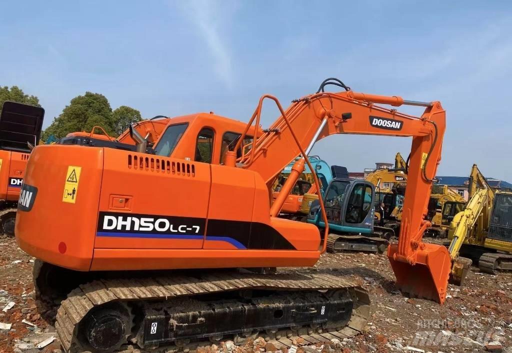 Doosan 150 حفارات زحافة