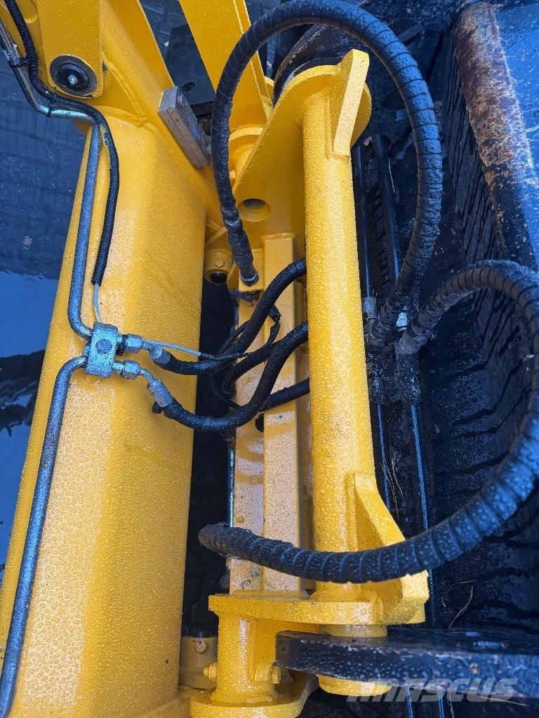 JCB 3CX compact لوادر ذات جرافات عكسية