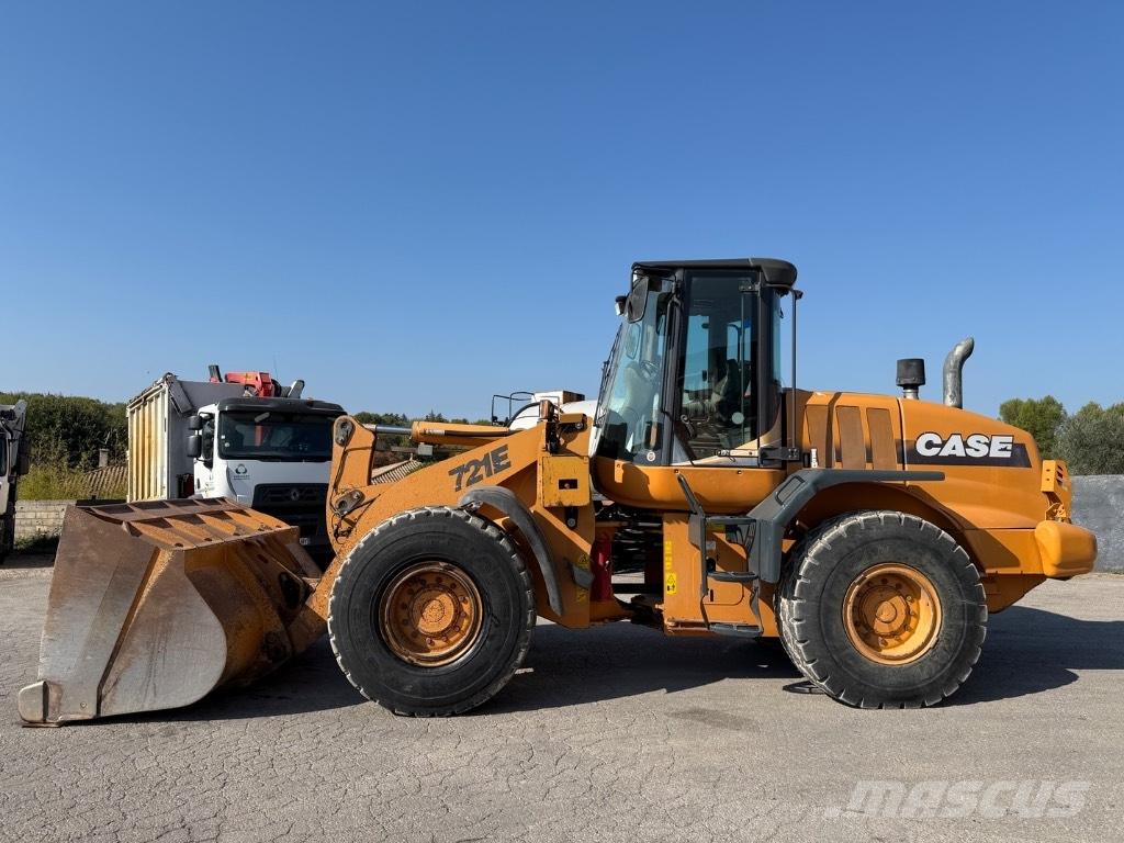 CASE 721 E لوادر بعجل