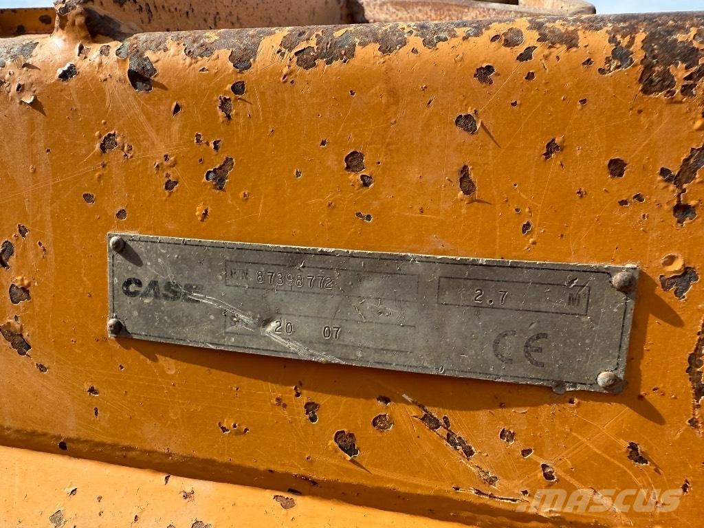 CASE 721 E لوادر بعجل