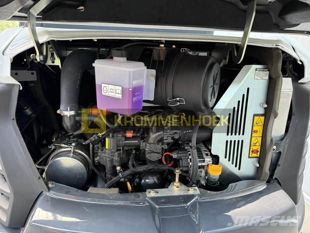 Bobcat E 50 z حفارات صغيرة أقل من 7 طن (حفارات صغيرة)