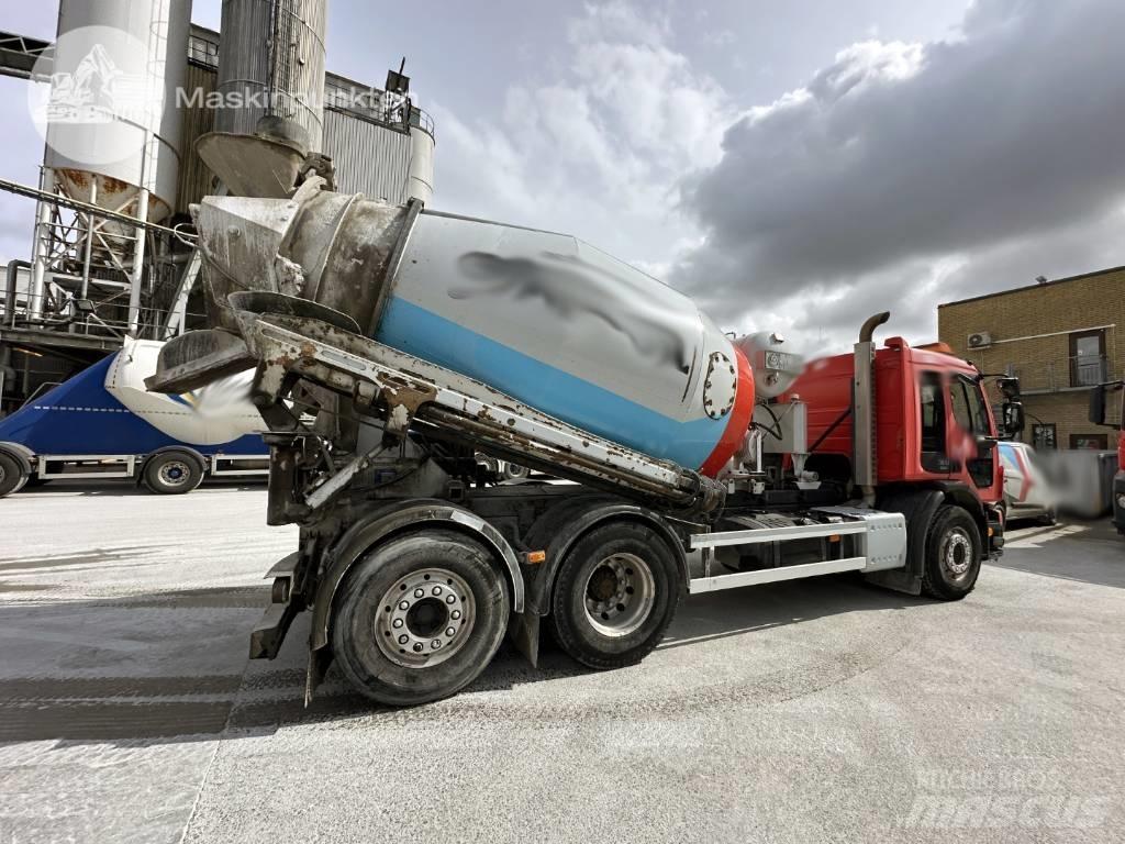 Volvo FE 320 شاحنات خرسانة