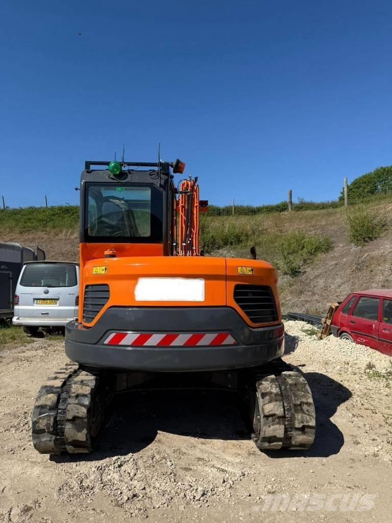 Doosan DX 85 R-3 حفارات وسط 7 طن - 12 طن