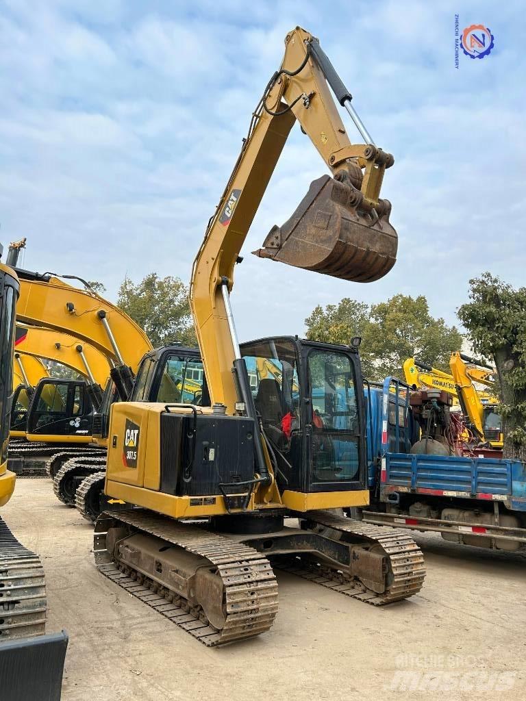 CAT 307.5 حفارات صغيرة أقل من 7 طن (حفارات صغيرة)
