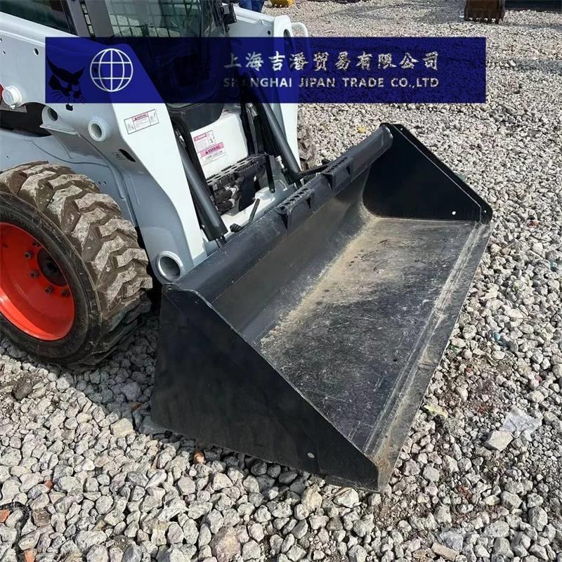 Bobcat s450 لوادر انزلاقية التوجيه