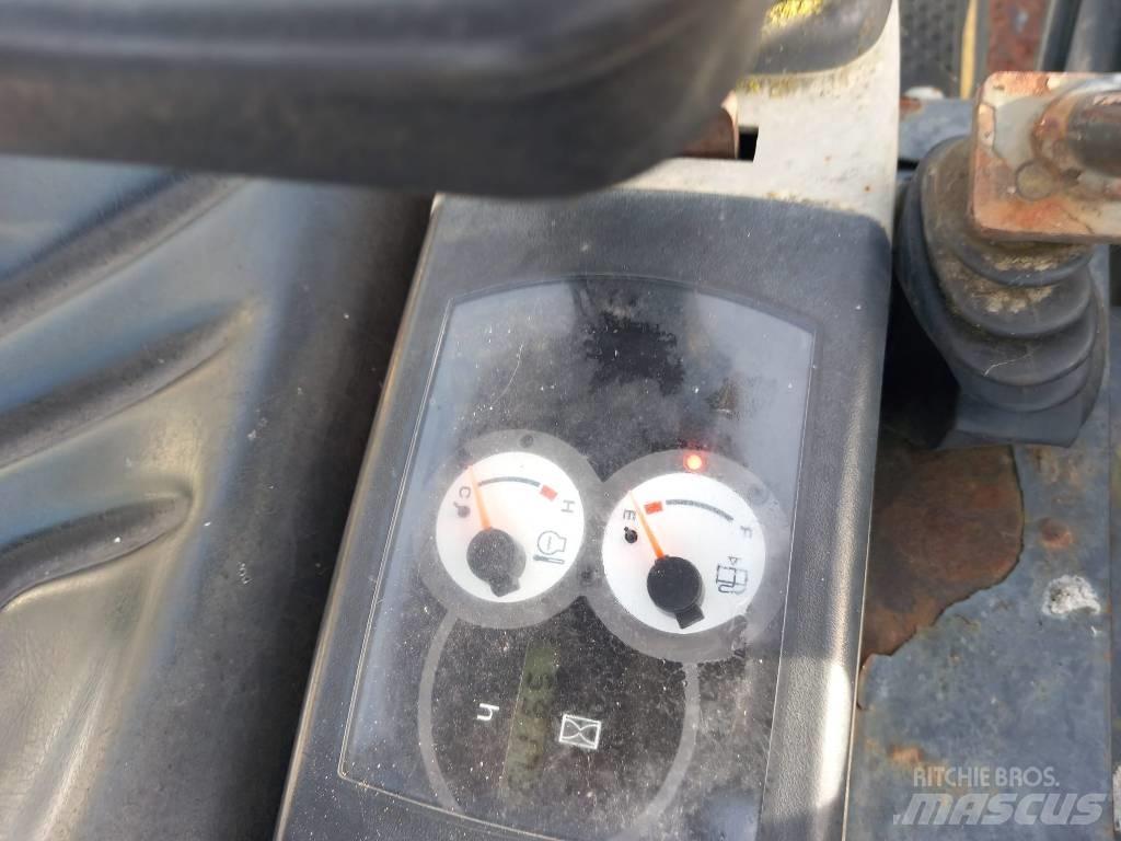 Komatsu PC 26 MR-3 حفارات صغيرة أقل من 7 طن (حفارات صغيرة)