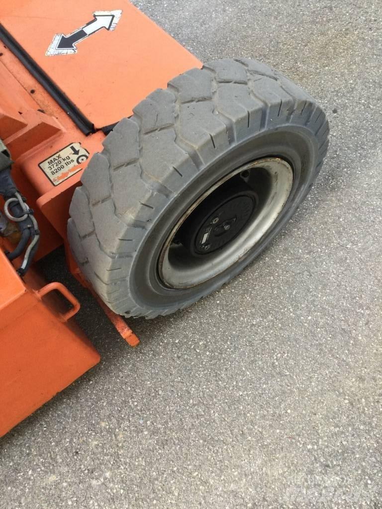 JLG E 300 AJP رافعات سلة مفصلية