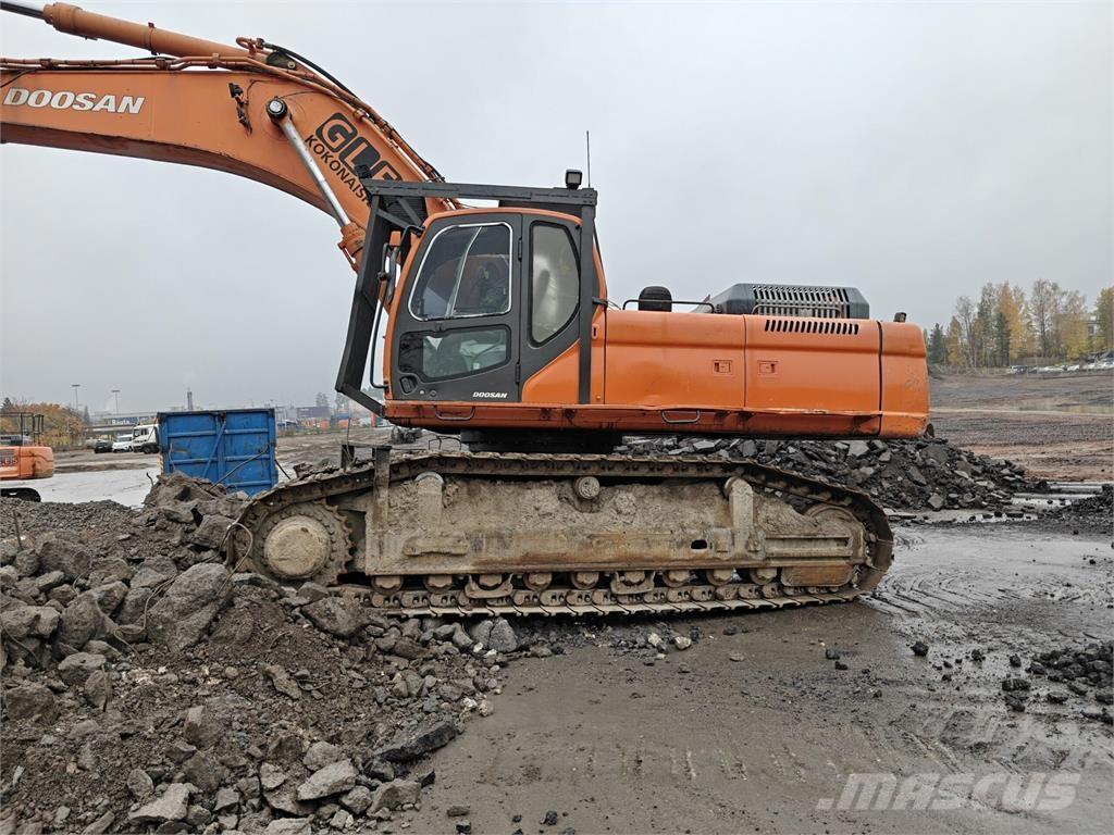 Doosan DX520LC حفارات زحافة