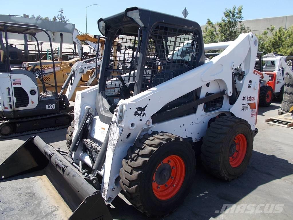 Bobcat S770 لوادر انزلاقية التوجيه