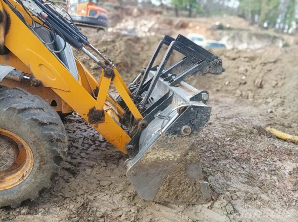 JCB 3 CX لوادر ذات جرافات عكسية