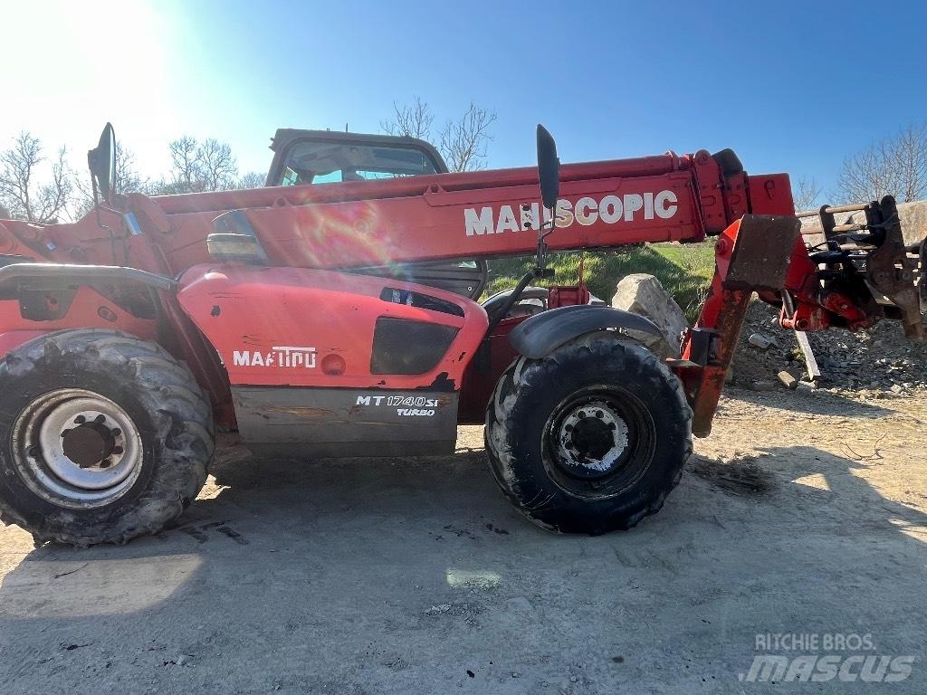 Manitou 1740 مناولات متداخلة