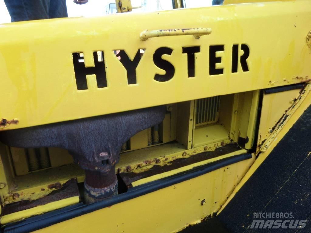 Hyster C 530 A H مداحل ذات إطارات هوائية