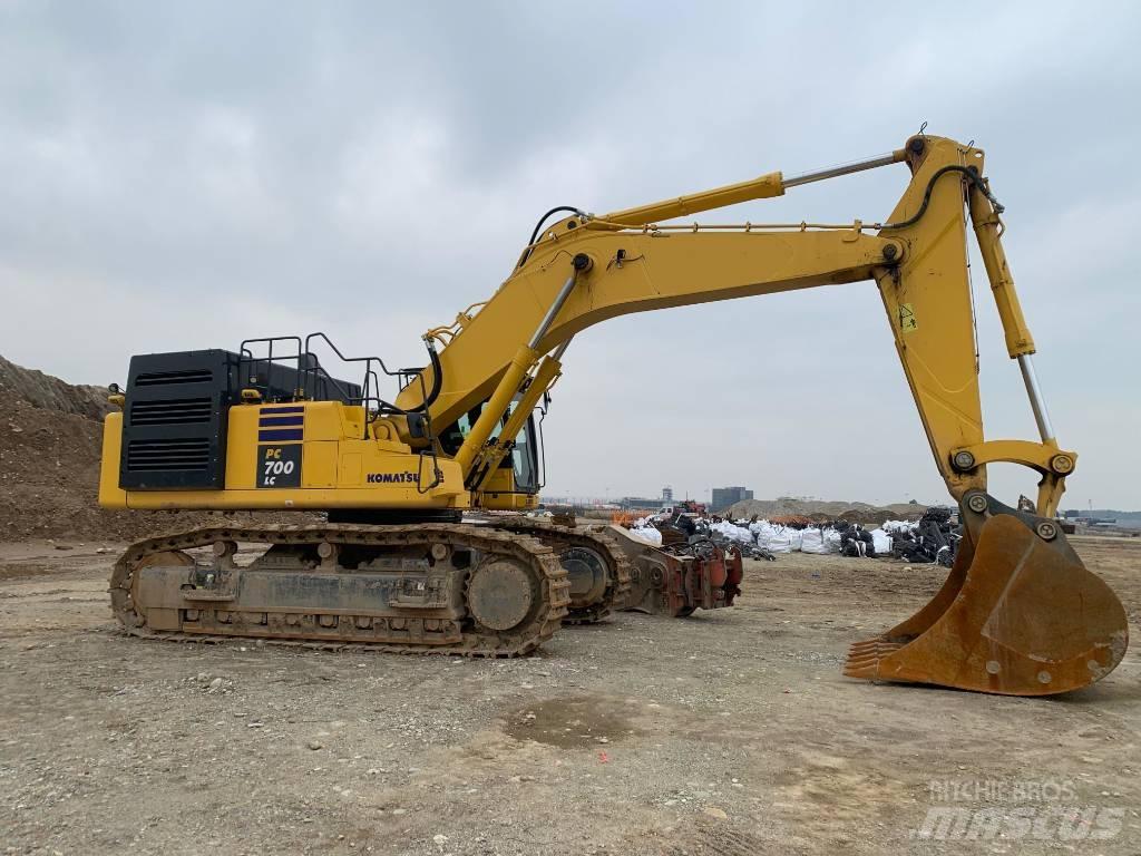 Komatsu PC700 LC-11 حفارات زحافة