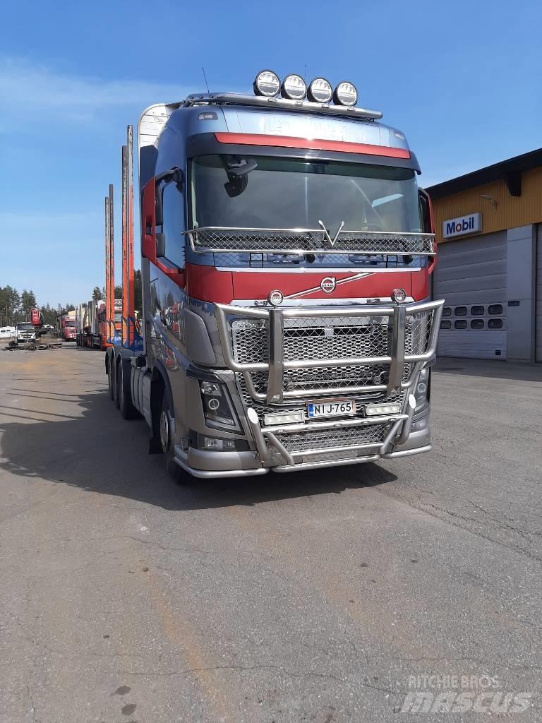 Volvo FH 16 شاحنات أشجار