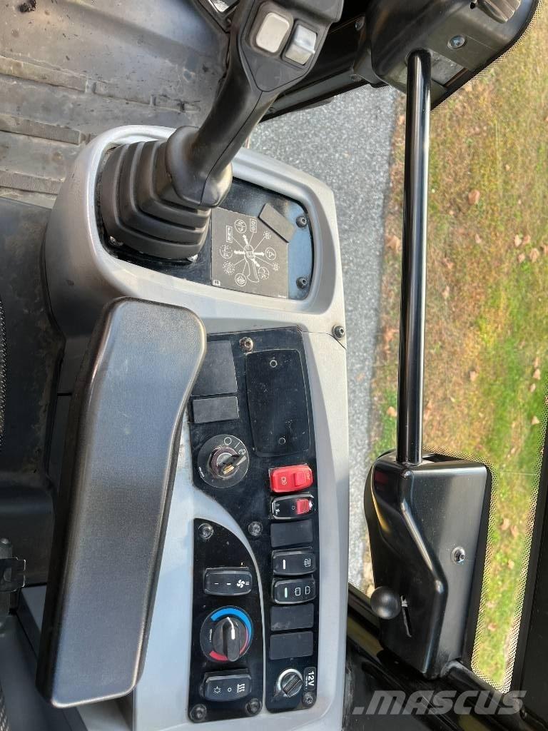 CAT 914M لوادر بعجل