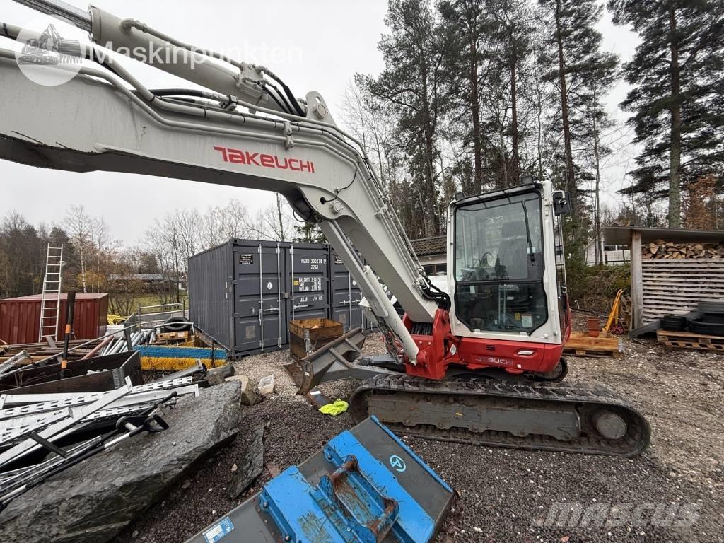 Takeuchi TB 370 حفارات زحافة
