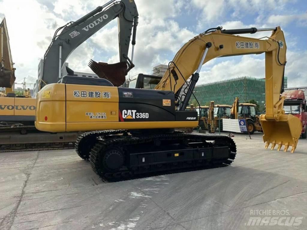 CAT 336 D حفارات زحافة