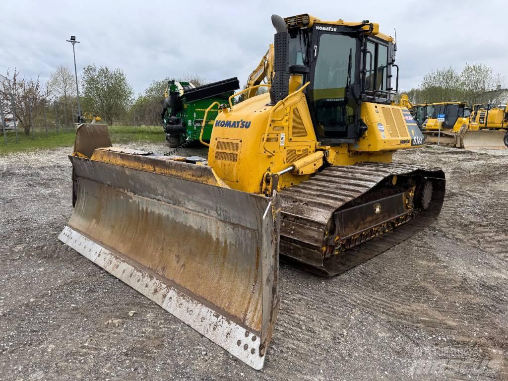 Komatsu D 61 PX-24 بلدوزرات مجنزرة