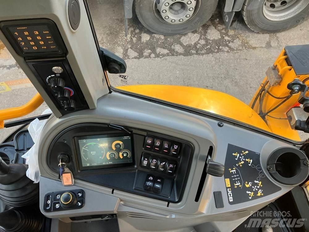 JCB 3CX لوادر ذات جرافات عكسية