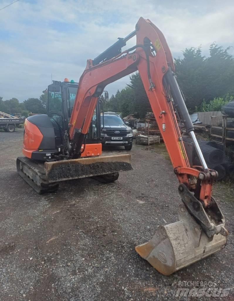 Kubota KX 060-5 حفارات صغيرة أقل من 7 طن (حفارات صغيرة)
