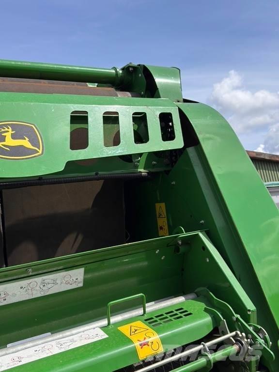John Deere V461R محزمات مستديرة