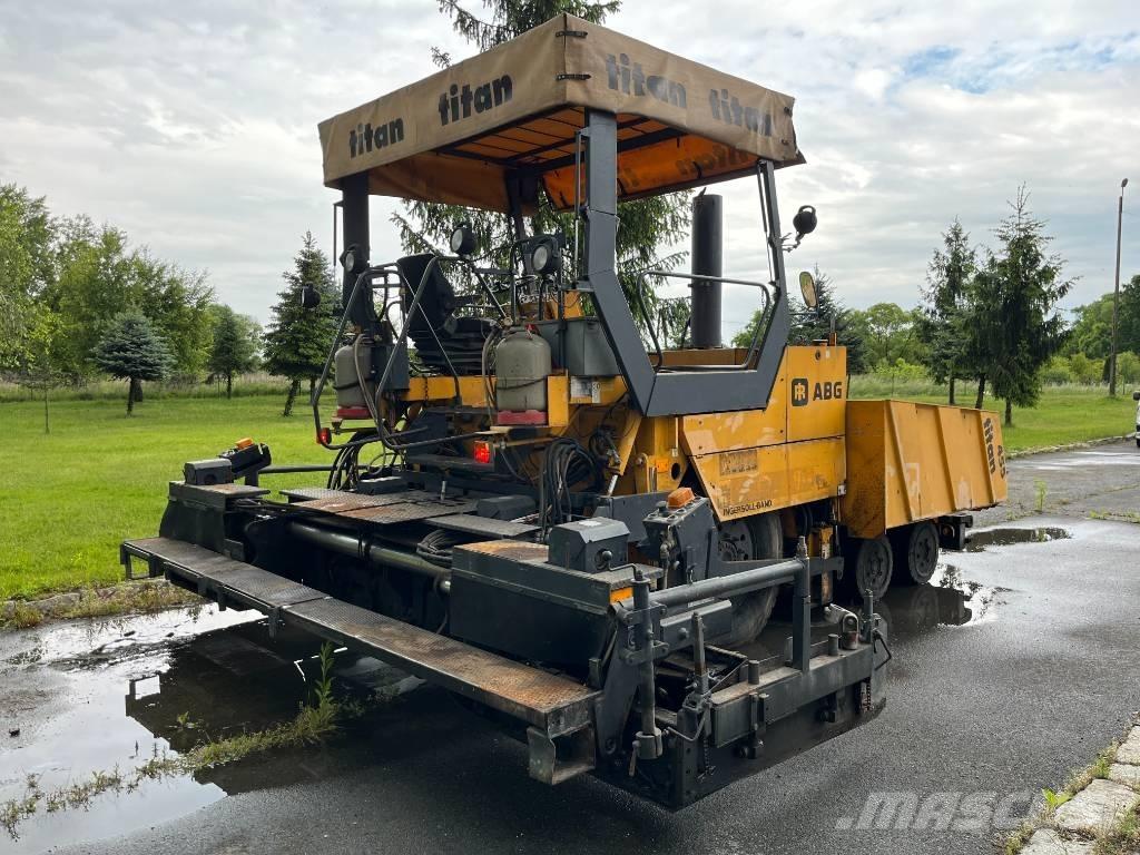 ABG Titan 455 معدات السفلتة