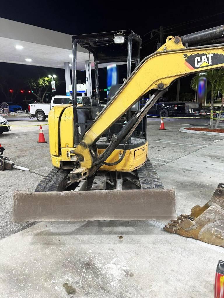 CAT 303.5 E CR حفارات صغيرة أقل من 7 طن (حفارات صغيرة)