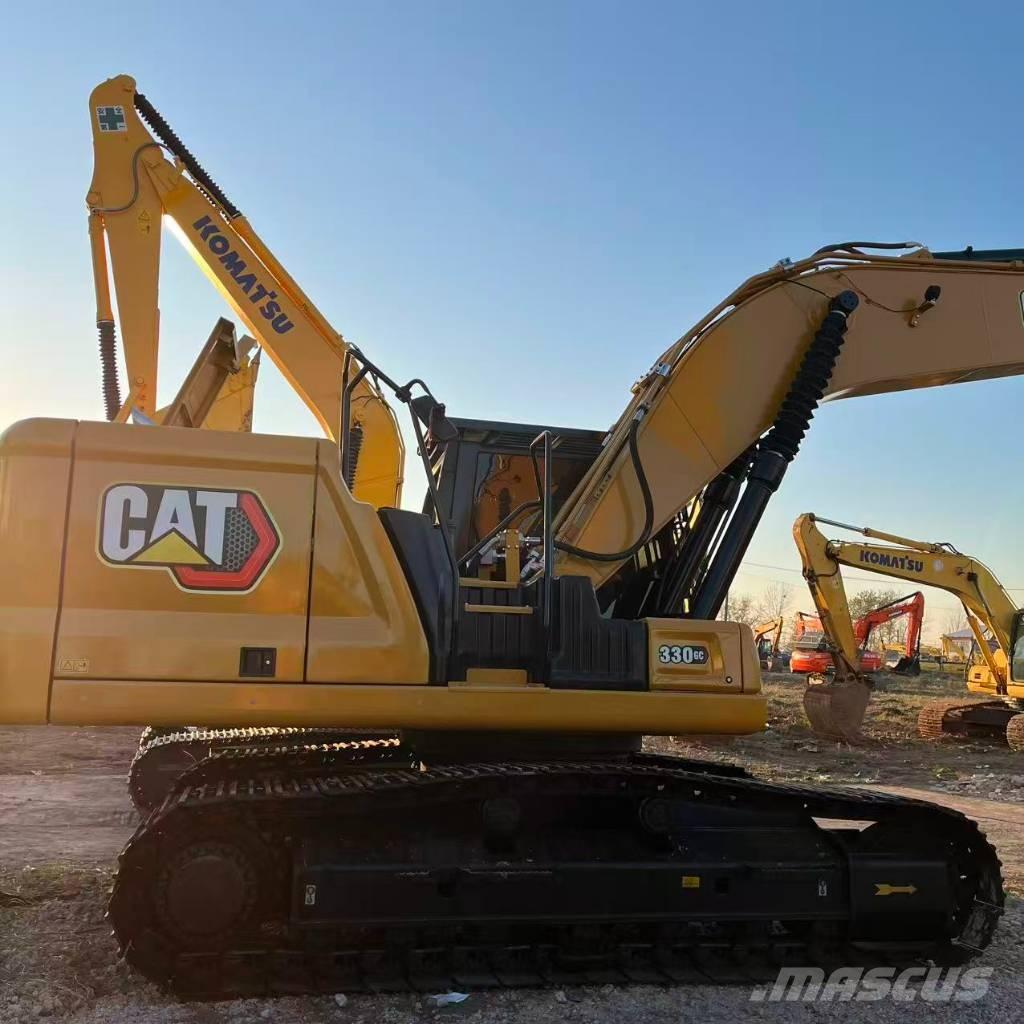 CAT 330 حفارات زحافة
