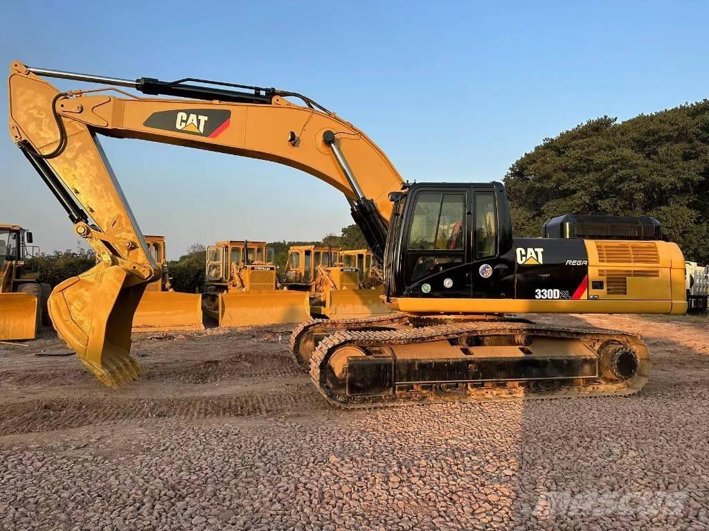 CAT 330 D L حفارات زحافة