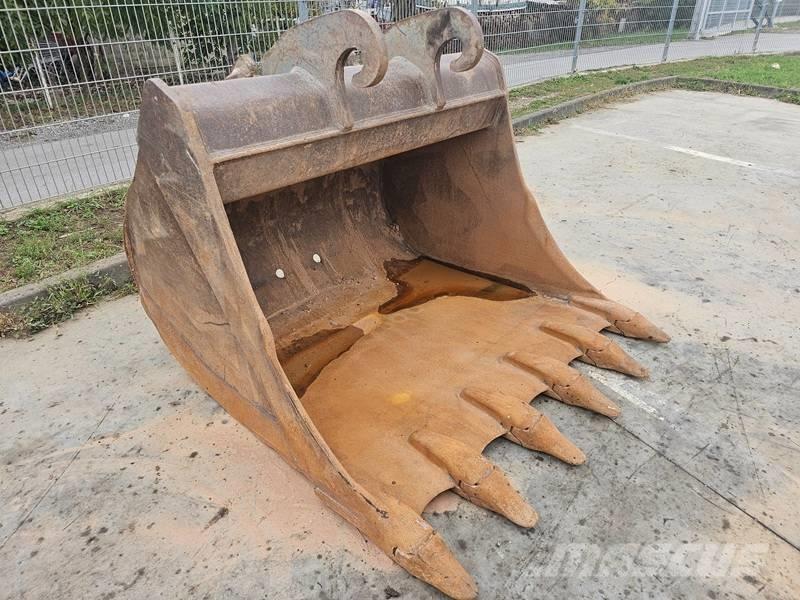 Hitachi ZX 210 LC-5B حفارات زحافة