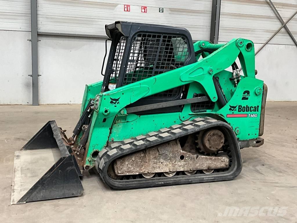 Bobcat T 650 لوادر انزلاقية التوجيه