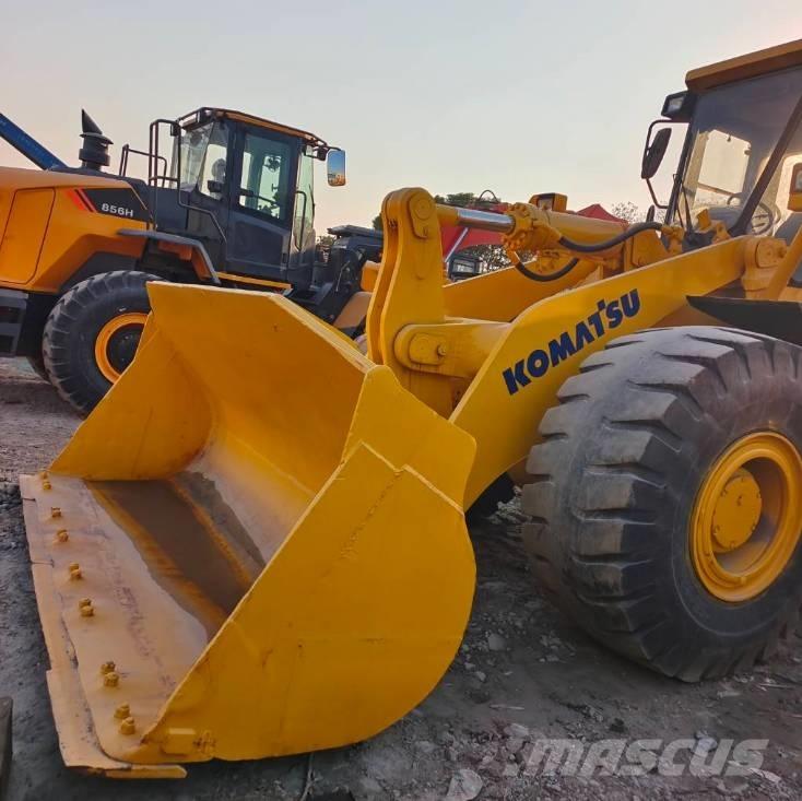 Komatsu WA 470 لوادر بعجل