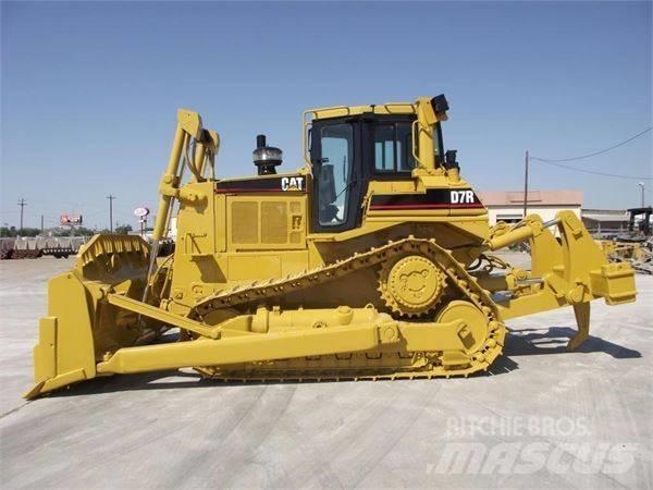CAT D 7 R LGP بلدوزرات مجنزرة