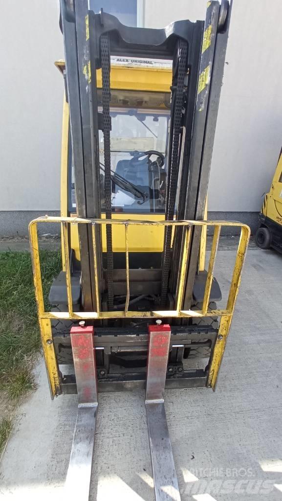 Hyster H 3.00 FT شاحنات الديزل