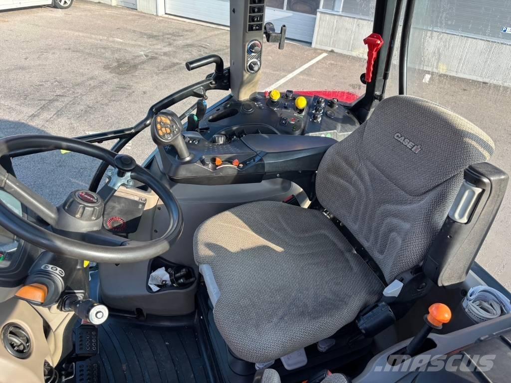Case IH LUXXUM 120 الجرارات